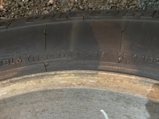 ラグナザイジックス16インチ、315/75r16、ランクル100、タンドラ