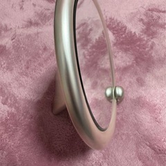 しっかりしています。同じものを見た事ないです鏡　卓上ミラーの画像