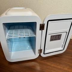 ミニ冷蔵庫の画像