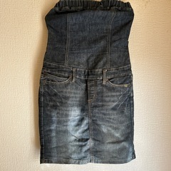 値下げ　デニムワンピース　肩出し　フリーサイズの画像