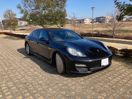 ポルシェ　パナメーラ　車検満タン