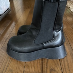 REALTAショートブーツの画像