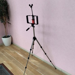 スマホホルダーと三脚のセット