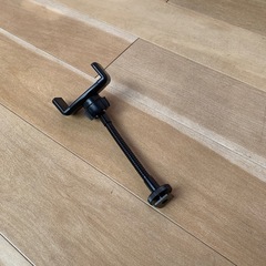 スマホホルダーと三脚のセットの画像