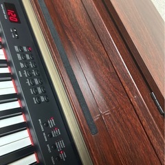 電子ピアノ　ヤマハ　CLP-330 クラビノーバーの画像