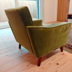 【カリモク60】ロビーチェアの画像