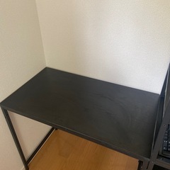 PCデスク、パソコンデスクの画像