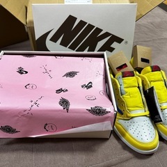 Travis Scott × Nike WMNS Air Jor...