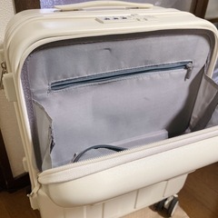 スーツケース39L オフホワイト　の画像