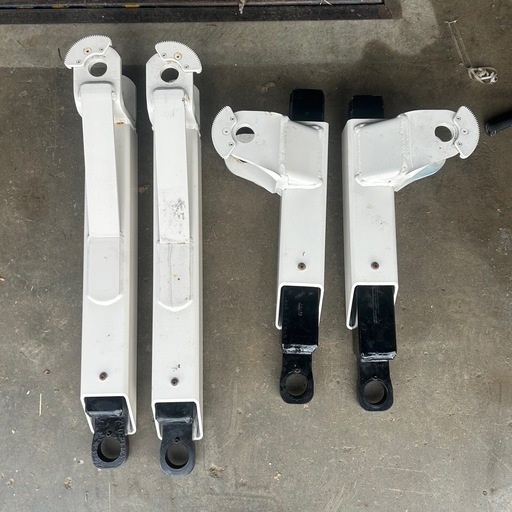 現行版 スギヤス ニ柱リフトのアーム　新型 オフセットタイプ