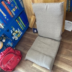テーブル+椅子の画像