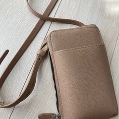 美品ユニクロ 携帯ストラップの画像