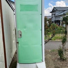 仮設トイレ