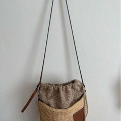 ロエベ　夏バッグの画像