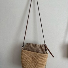 ロエベ　夏バッグの画像