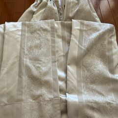 カーテン1枚　約横216㎝×縦182㎝