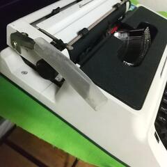 美品 レトロ シルバーリード タイプライター 810 ケース 説明書付きの画像