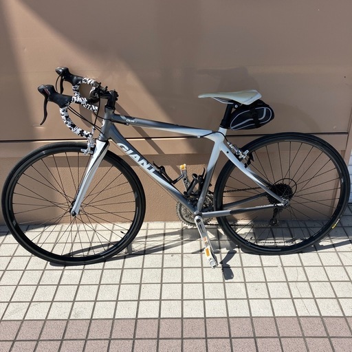 クロスバイク GIANT ESCAPE Ri5 内装5段変速 Mサイズ ホワイト