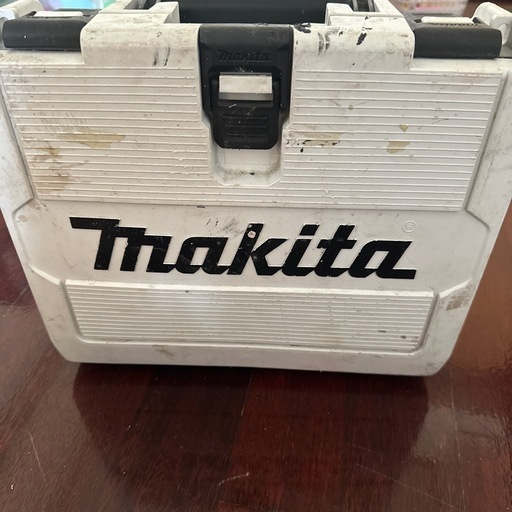 makita　インパクトドライバー