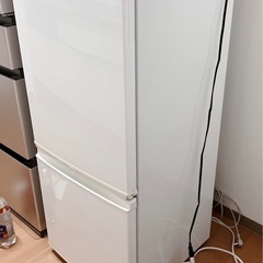 一人暮らし用    中古冷蔵庫　137リットル　　