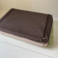 折りたたみ式衣装ケースの画像