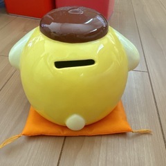 ポムポムプリン貯金箱の画像