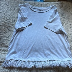 ZARAのTシャツ