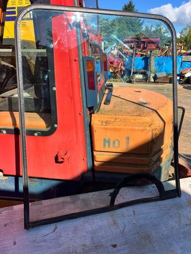 トヨタフォークリフト フロントガラス / 52-8FD25用 / 【純正】