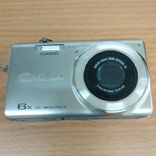 0910-046 CASIO デジタルカメラ　※アダプターなし