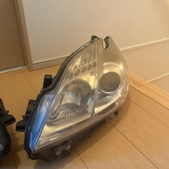 30プリウス前期ヘッドライトの画像