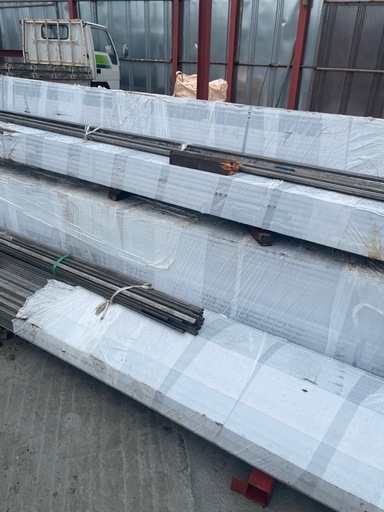 ステンレスの角パイプ