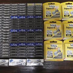 2枚刃の替刃セットとフェザープロガード