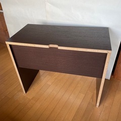 机の画像