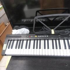 【引取先決まりました！】キーボード 鍵盤 TORTE トルテ 電子キーボード 61鍵盤 の画像
