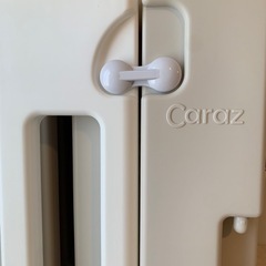 [美品]ベビーサークル　カラズcaraz 10枚/ドア付 の画像