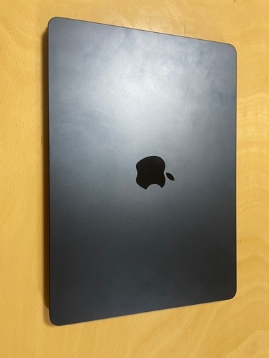 アップル Macbook Air M2 2022 13インチ