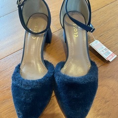新品⭐︎ファーパンプスの画像