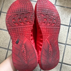 ノーメーカースニーカーの画像