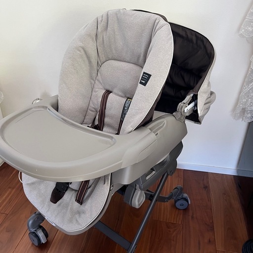 コンビ　ネムリラ　自動スイング