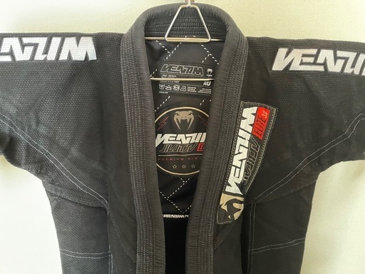 柔術着　VENUM