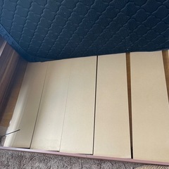 セミダブルローベッドの画像