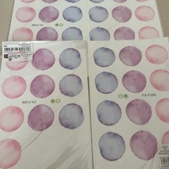 商談中！貼って剥せる新品+使いかけ壁紙シール