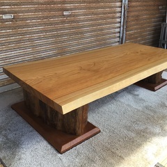 欅　一枚板　無垢材　テーブル天板　磨き塗装仕上げ品　特価の画像