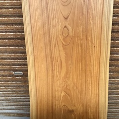 欅　一枚板　無垢材　テーブル天板　磨き塗装仕上げ品　特価の画像