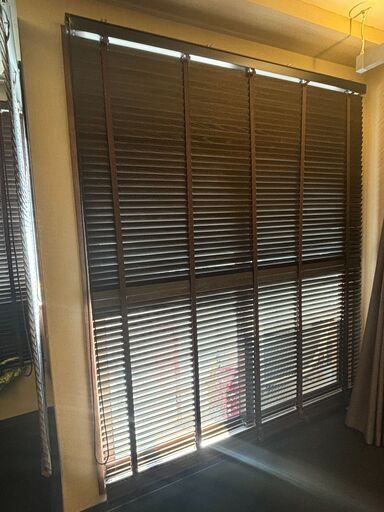 ①TOSO　ウッド　ブラインド 横幅　１７８㎝ 高さ　２１０㎝以上