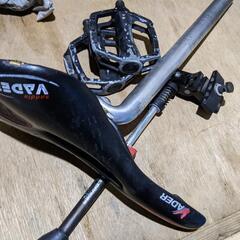 自転車パーツ三種