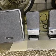 モニター　スピーカー　キーボードセットの画像