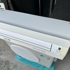【動作保証あり】DAIKIN ダイキン 2017年 2.2kw 6畳用 冷暖房ルームエアコン F22TTFXS 自動フィルター清掃【管理KR505】の画像