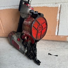 MAX 釘打ち機の画像