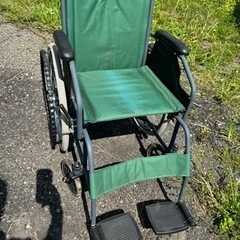 幸和製作所　スチール製車いす グリーン　シルバーカー　車椅子　BM01の画像